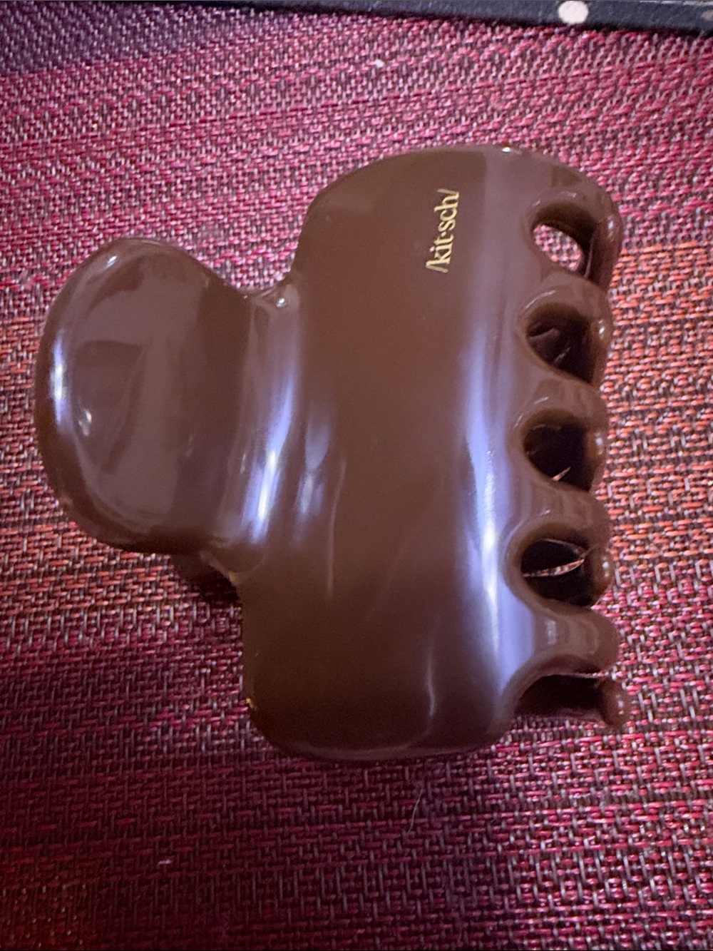 Kitsch chocolate cloud claw clip